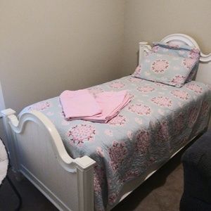 Pottery barn twin bed